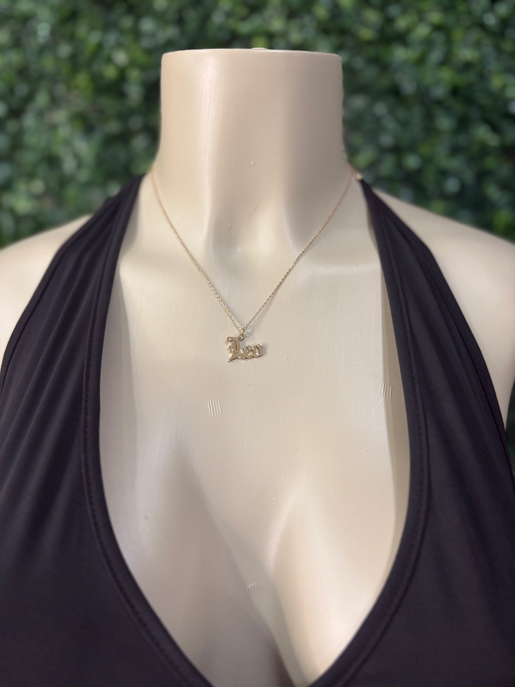 LEO NECKLACE