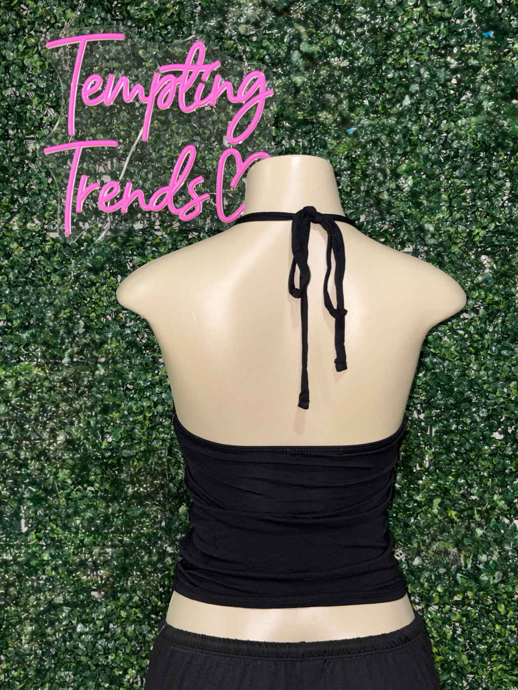 HALTER TIED BRA PADDED TANK