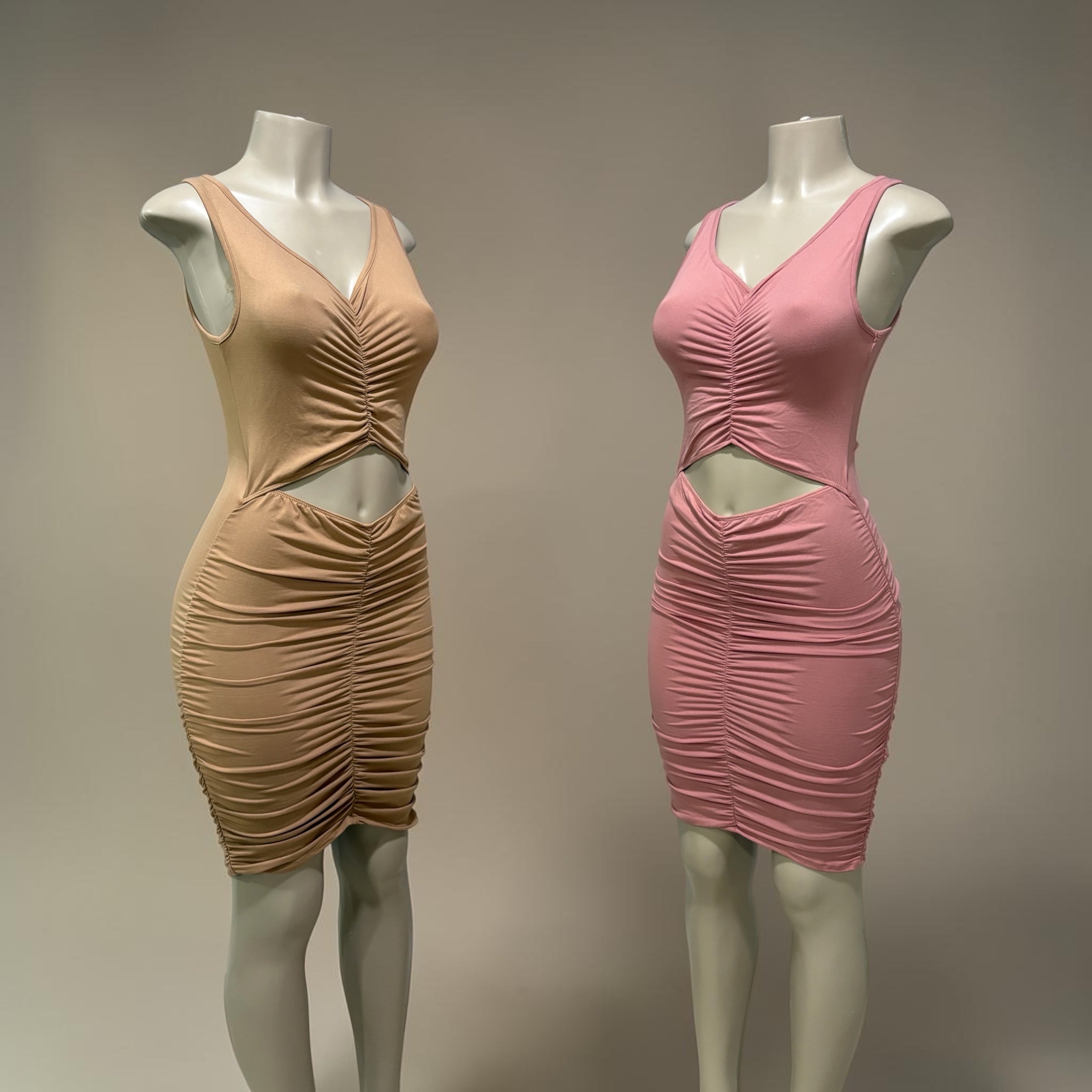 Sleeveless dress w open front